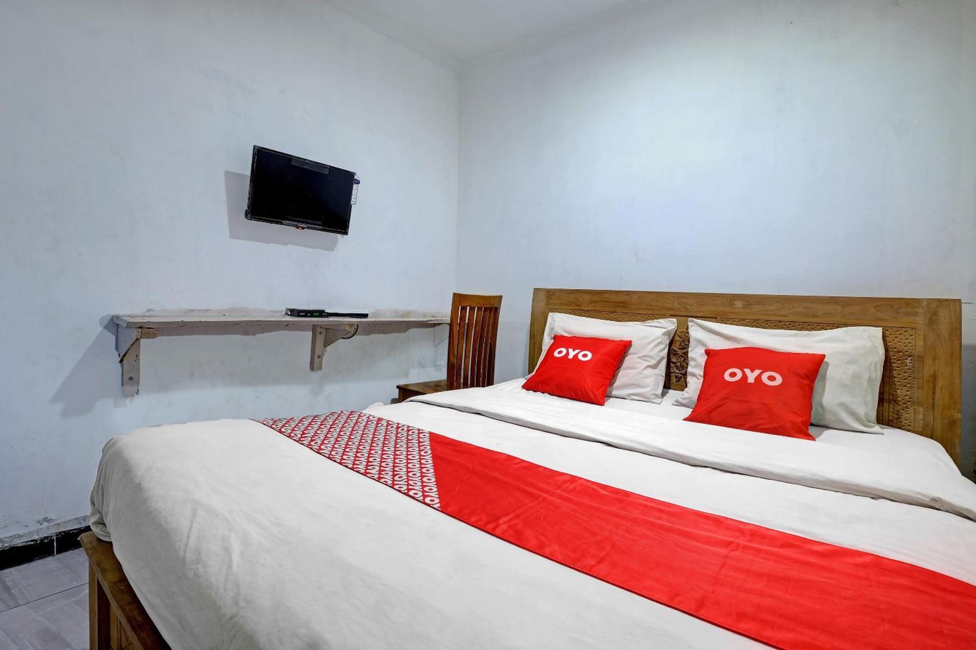 Oyo Life 92877 Hotel Rainbow 7296 Semarang Dış mekan fotoğraf
